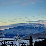 Nikelli 3*