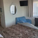 Nikelli 3*